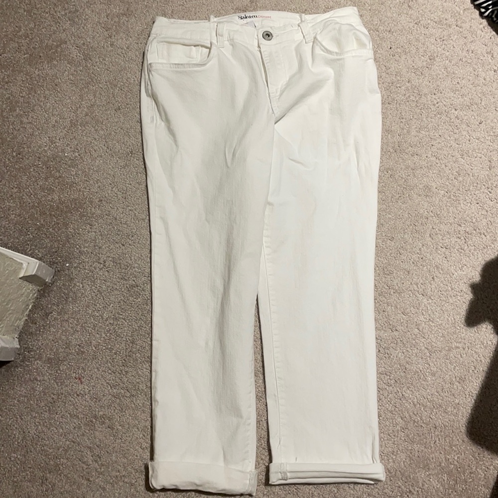 White Capri jeans